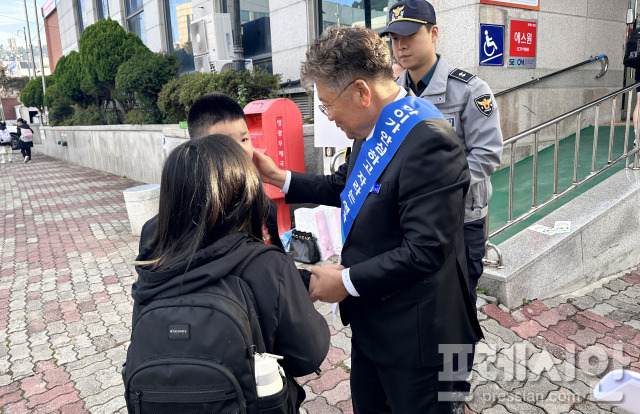 ▲영광군이 아동학대예방 캠페인을 실시하고 있다ⓒ영광군