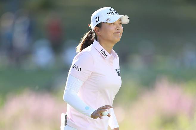 고진영이 일본 시가현 오츠시 세타GC에서 열린 LPGA 투어 토토 재팬 클래식 첫날 7언더파 65타를 몰아치고 선두와 2타차 2위로 출발했다. 지난달 FM 챔피언십 준우승 당시 경기장면. ｜게티이미지