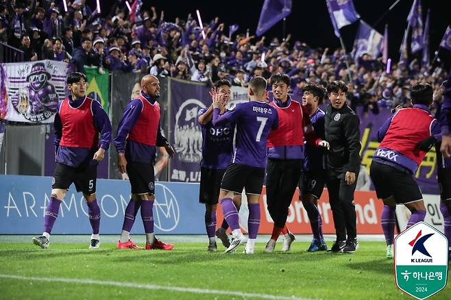 FC안양은 K리그1 자동 승격까지 승점 1만 남았다. (한국프로축구연맹 제공)