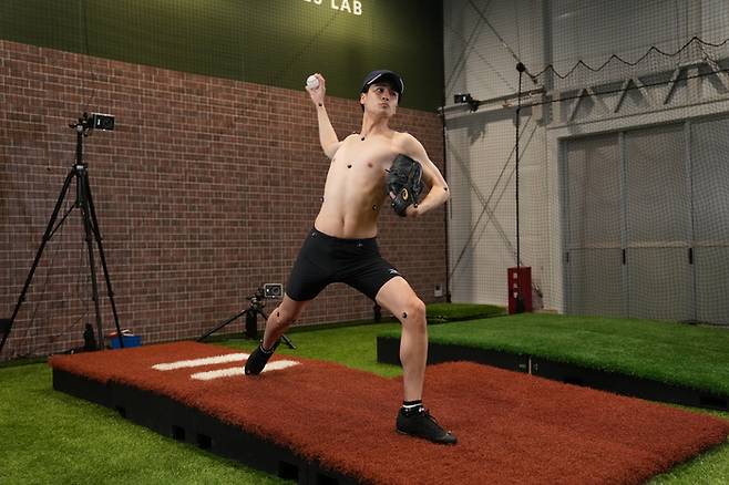 일본 지바 이치카와에서 진행되는 피칭 디자인 프로그램. 사진 | 롯데 자이언츠