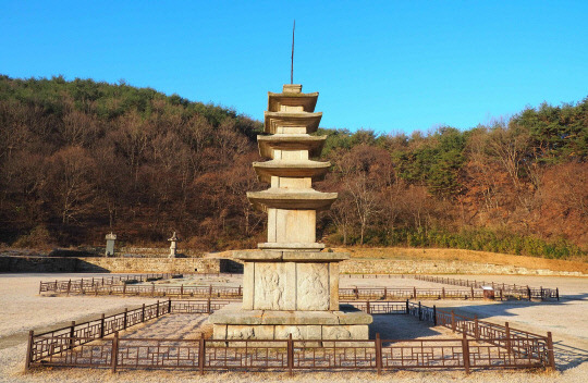 서산 보원사지 오층석탑. 서산시 제공