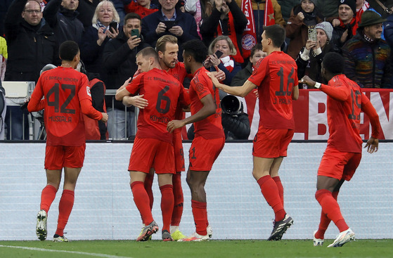 Bayern Munich celebrate during the Bundesliga match against Union Berlin at Allianz Arena in Munich, Germany, on Saturday. [EPA/YONHAP]