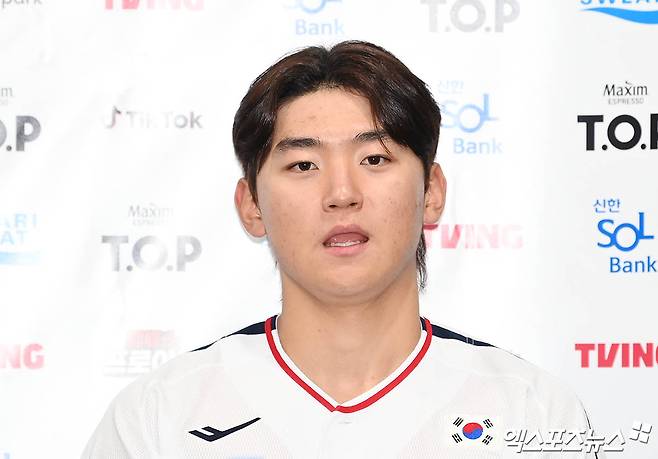 KIA 타이거즈 김도영이 2024 WBSC 프리미어12 야구 국가대표팀에 합류, 1일 쿠바와의 평가전에 선발출전해 컨디션을 조율했다. 사진 엑스포츠뉴스 DB