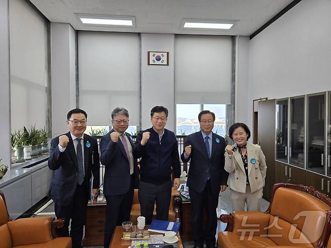 유희태 전북자치도 완주군수가 5일 내년도 국가 예산 확보를 위해 총력전을 펼쳤다.(완주군 제공)2024.11.5/뉴스1