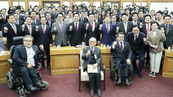 2022년 12월 7일 당시 국민의힘 친윤(친윤석열)계 의원들이 주축이 된 공부 모임 '국민공감'의 출범모임 사진. 연합뉴스