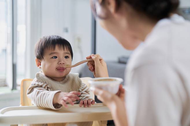 생후 1000일까지 섭취하는 당분을 줄이면 성인이 됐을 때 만성질환에 걸릴 위험을 낮출 수 있다는 연구 결과가 나왔다. [게티이미지뱅크]