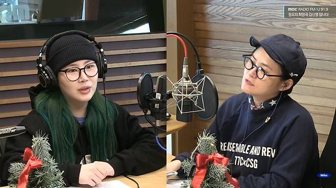 왼쪽부터 제이미, 김신영 (사진=MBC FM4U ‘정오의 희망곡 김신영입니다’ 캡처)