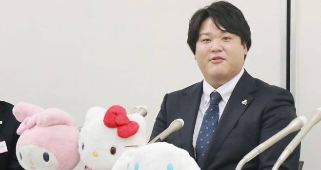 산리오의 츠지 대표는 작년 방한해 "K팝 아이돌과의 협업을 늘려가겠다"고 했다. /산리오