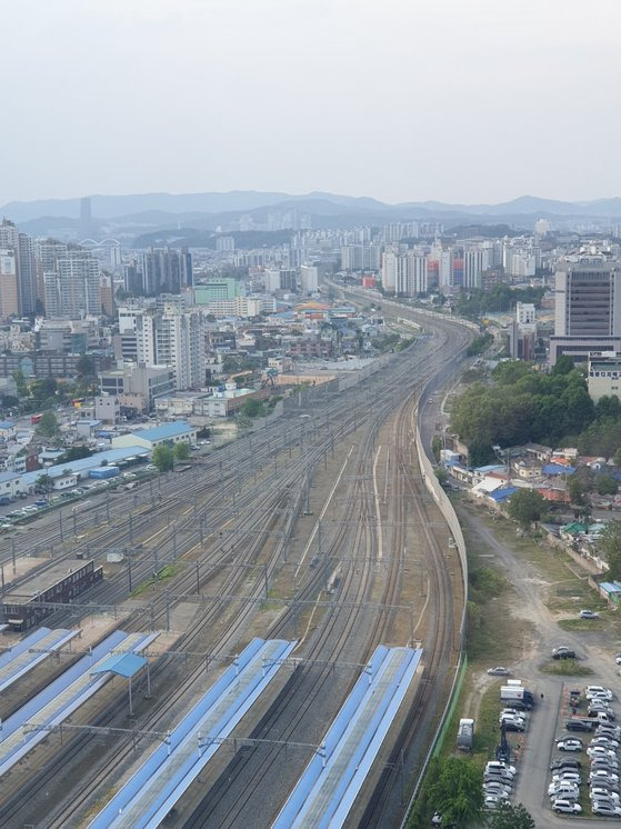 대전역의 복잡한 선로들. [중앙포토]