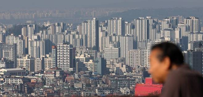 서울 용산구 남산에서 바라본 아파트 모습. 뉴시스