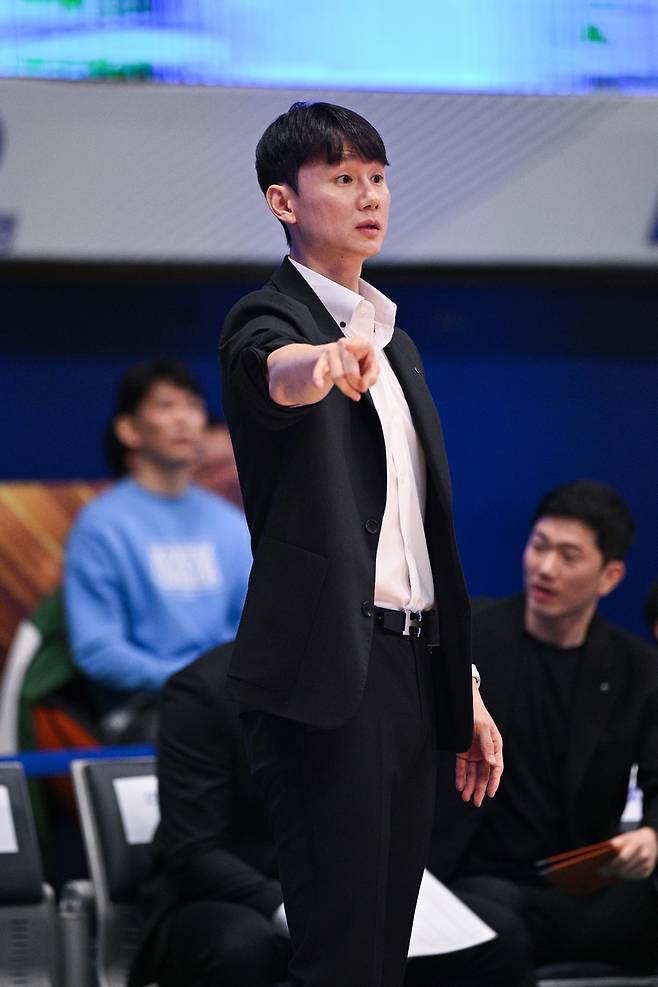 이시준 감독대행 [WKBL 제공. 재판매 및 DB 금지]