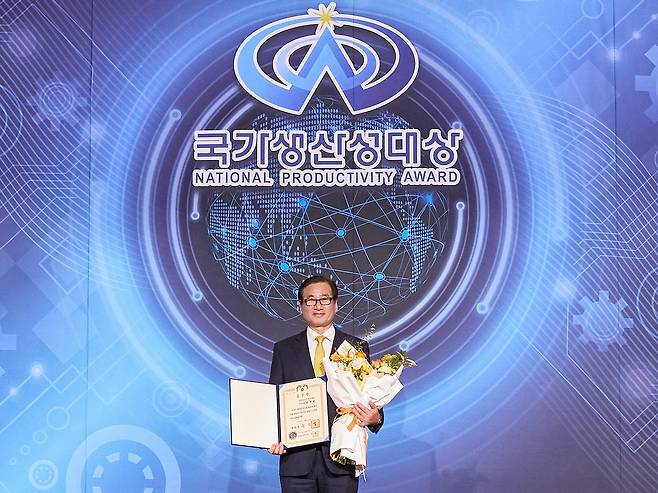 강구영 KAI 사장 기념사진(KAI 제공)