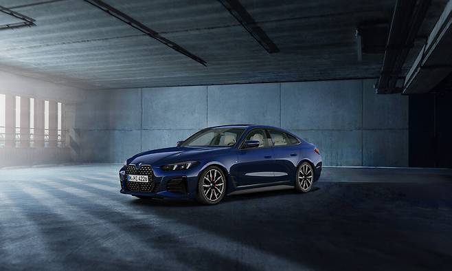 사진 : BMW 뉴 420i 그란 쿠페 M 스포츠 프로 퍼스트 에디션