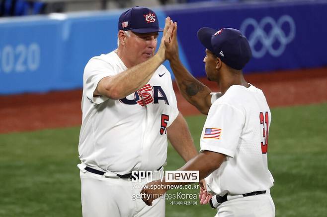 ▲ 2021년 열린 2020 도쿄 올림픽에서 호흡을 맞췄던 마이크 소시아 감독(왼쪽)과 앤서니 고스.