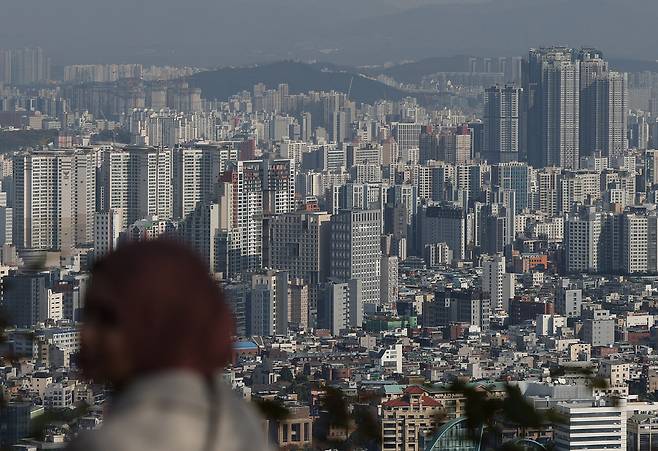 ◇지난 5일 남산에서 바라본 아파트 단지. 사진=연합뉴스