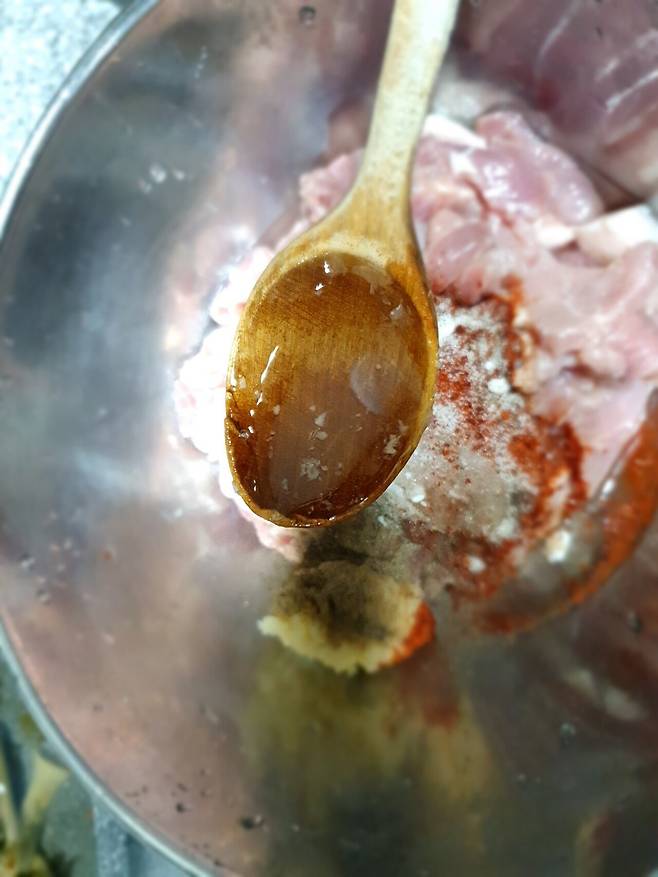 20241109_102715.jpg 만든다 제육. 된장국.