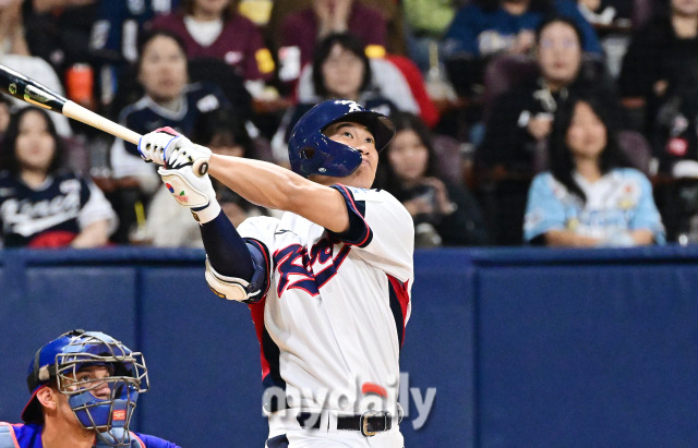 2024 세계야구소프트볼연맹(WBSC) 프리미어12 한국 대표팀 송성문./마이데일리