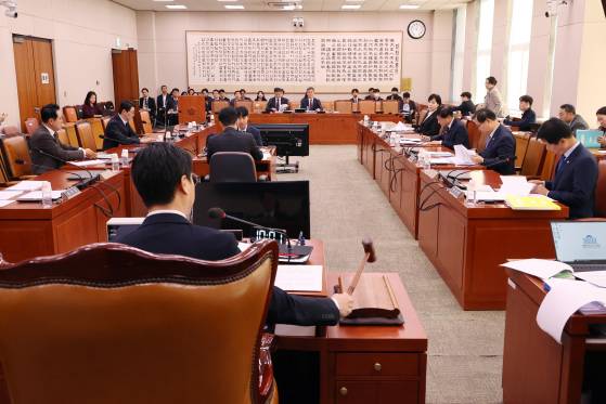 국회 법제사법위원회 〈사진=연합뉴스〉