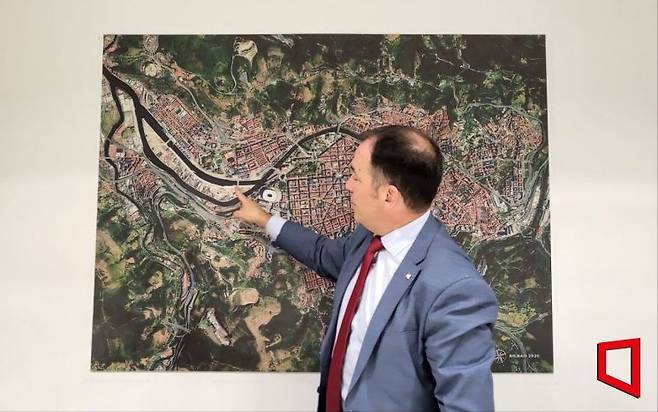 아시에르 아바운사 빌바오시 의원이 지난달 23일 빌바오시청에서 진행된 아시아경제와의 인터뷰에서 소로사우레 프로젝트에 대해 설명하고 있다. 사진=권현지 기자 hjk@