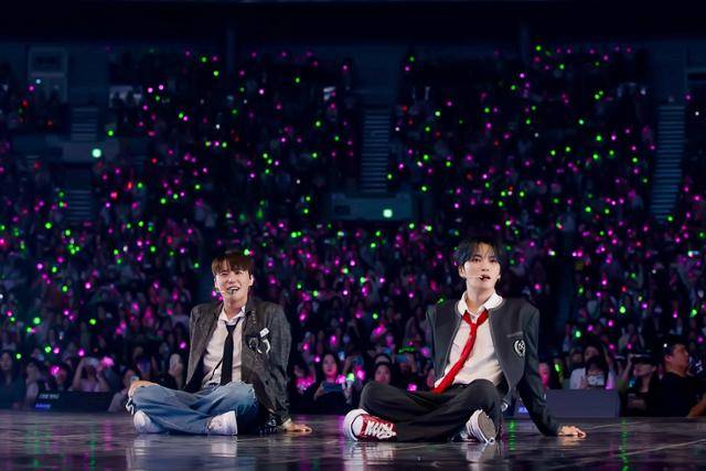 가수 김재중과 김준수가 20주년 합동 콘서트로 뭉쳤다. 팜트리아일랜드, 인코드 제공