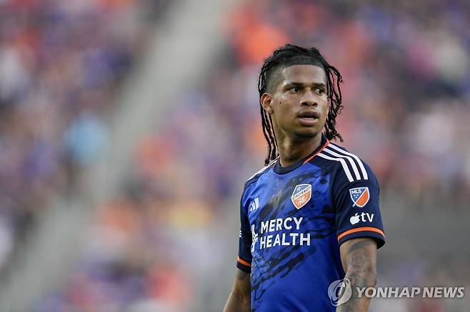 MLS FC신시내티에서 뛰던 앙굴로의 모습. [AP=연합뉴스 자료사진]
