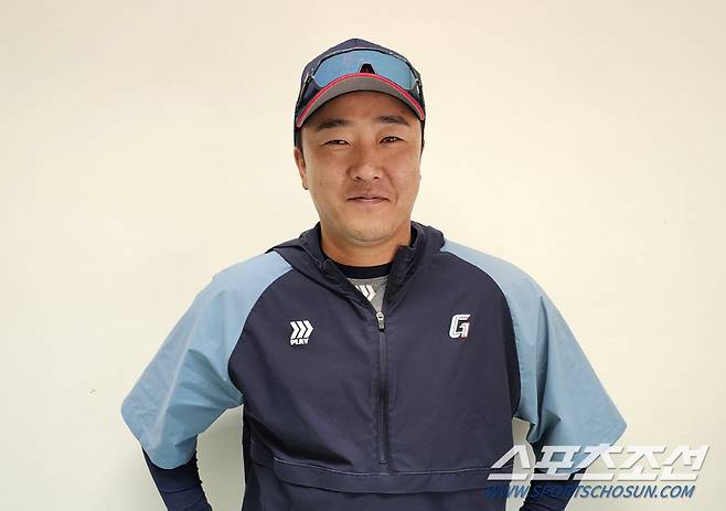 인터뷰에 임한 정훈. 김영록 기자