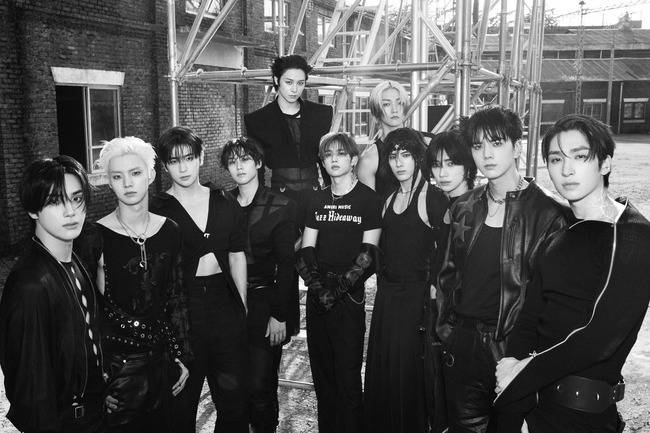 사진=더보이즈, IST엔터테인먼트 제공