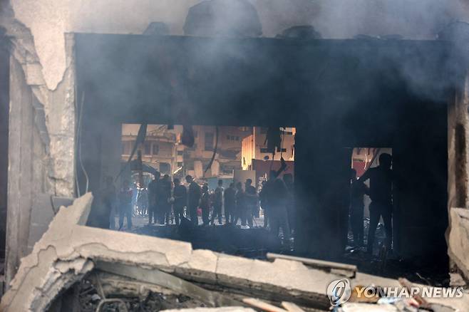 폭격 맞은 가자시티의 학교 [AFP 연합뉴스 자료사진. 재판매 및 DB 금지]