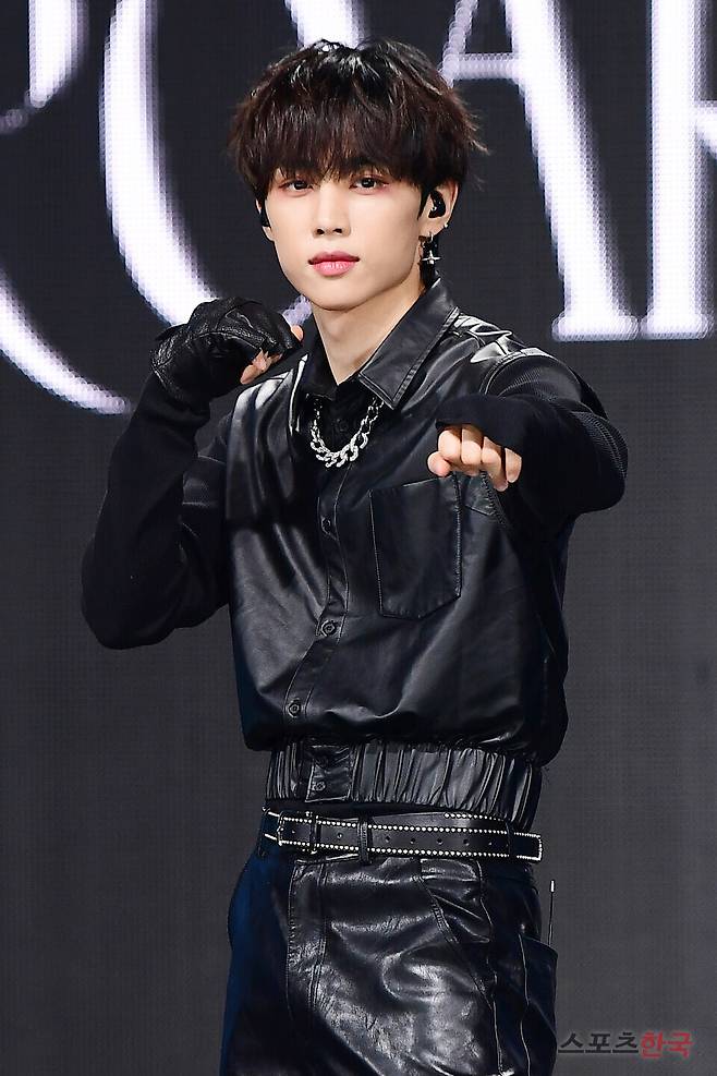 미니 8집 `비 어웨이크(BE AWAKE)` 쇼케이스에 참석한 더보이즈 선우. ⓒ이혜영 기자 lhy@hankooki.com