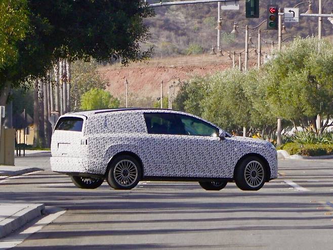 현대차 '아이오닉 9' 테스트카 (출처 : 오토스파이넷)