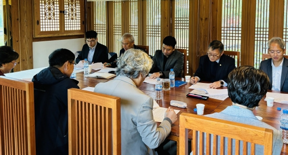 목포대학교와 전남도립대학교가 통합 추진을 논의하고 있다.