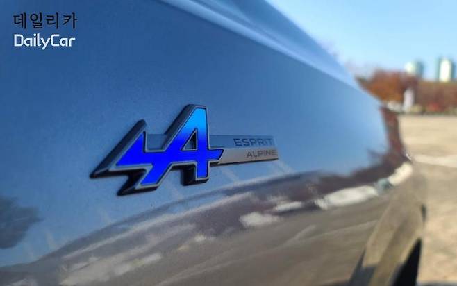 르노, 그랑 콜레오스 (가솔린) (에스프리 알핀 레터링)