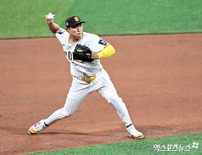 미국 메이저리그 공식 홈페이지 MLB닷컴이 스토브리그에서 FA 계약을 기다리고 있는 선수들 중 김하성의 가치를 높게 평가했다. 사진 엑스포츠뉴스 DB