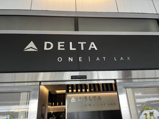 미국 로스앤젤레스(LA). LA 국제공항 제3터미널에 위치한 델타원 라운지 입구. [사진=안서진 기자]