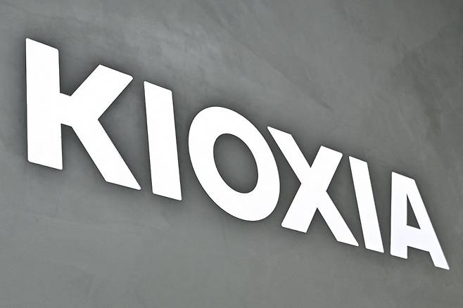 키옥시아 회사 로고./로이터=뉴스1