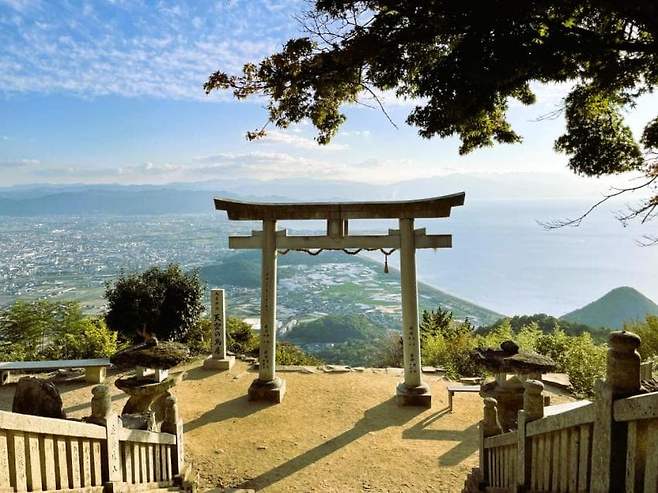 0490f719bd836af123ee86e742c9736b1ef3ae9de3462375190c360918c304ad57