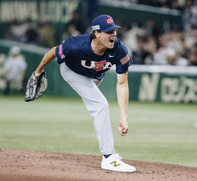 21일 일본전에서 역투 중인 리치 힐. 사진=미국 야구대표팀 SNS 캡처