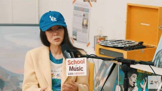 김영대 평론가의 유튜브 채멀에 출연한 민희진 전 어도어 대표. 사진 유튜브 ‘김영대의 스쿨 오브 뮤직’ 채널 캡처