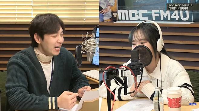 왼쪽부터 이석훈, 윤하 (사진=MBC FM4U ‘이석훈의 브런치카페’ 캡처)