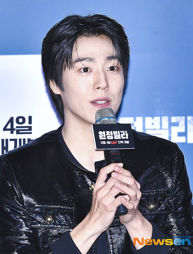 이현우