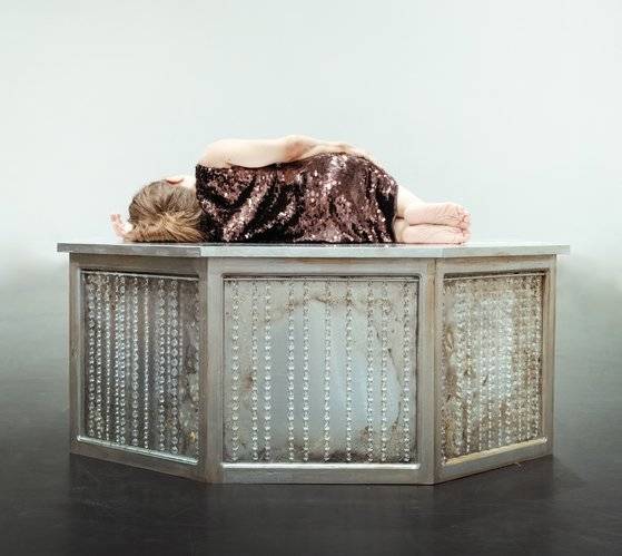 키아라 베르사니 '애니멀' 공연 사진. 발레 '빈사의 백조'를 재해석한 작품이다. 사진 모두예술극장