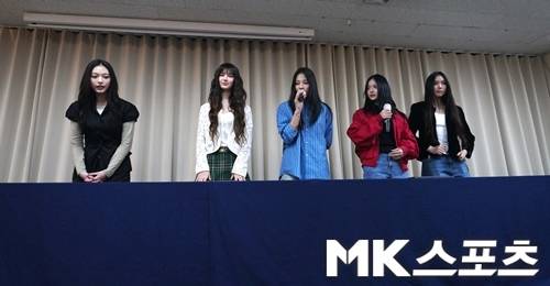 28일 오후 뉴진스(NewJeans, 민지, 하니, 다니엘, 해린, 혜인)가 전속계약해지 관련 긴급 기자회견을 진행했다. 사진=사진공동취재단