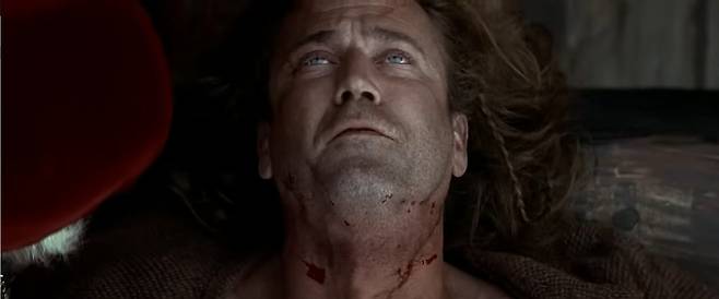 스코틀랜드 독립운동가이자 전쟁 영웅 윌리엄 월러스 일대기를 소재로 한 영화 '브레이브 하트'에서 월레스가 처형 당하는 장면. 월레스는 "자비를 베풀어 달라(Mercy)"고 말하면 살려준다는 영국 측 제안에도 "자유(Freedom)"를 외친 뒤 죽음을 택한다. /영화 '브레이브 하트' 갈무리