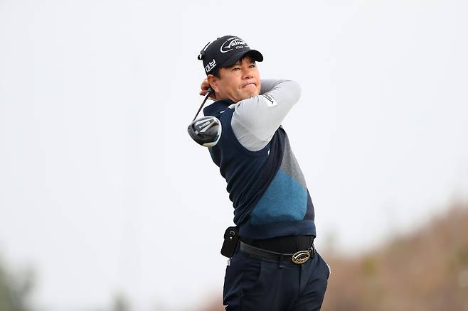 시니어 골프대회에서 티샷 하는 나병관 프로 모습 나병관 프로 제공