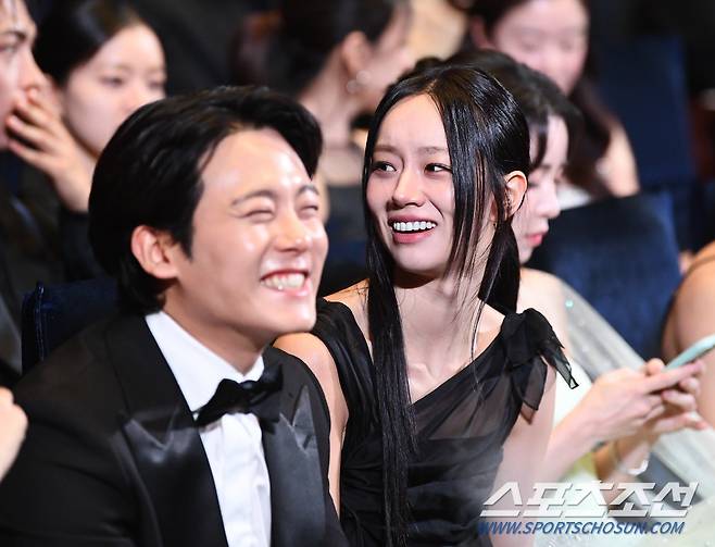 열일 하는 이혜리 보며 웃음 터진 이정하