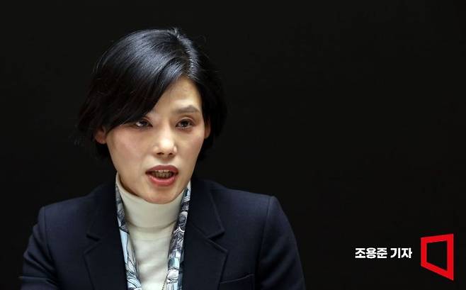 김하정 하나은행 리빙트러스트 센터장이 서울 을지로 하나은행 본점에서 아시아경제와 인터뷰 하고 있다. 조용준 기자