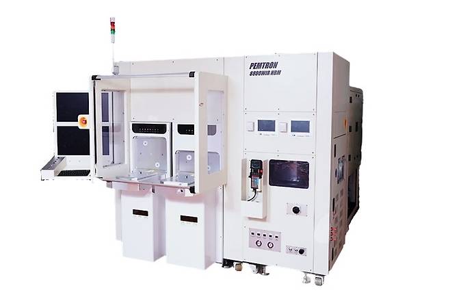 펨트론이 개발한 고대역폭메모리(HBM) 검사장비. [사진 제공=펨트론]
