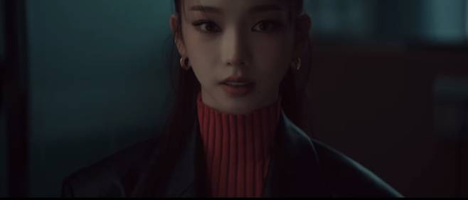 그룹 에스파 카리나/사진=신세계백화점 공식 인스타그램 계정