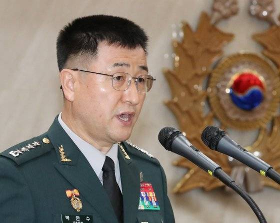 3일 비상계엄을 선포한 윤석열 대통령이 박안수 육군 참모총장을 계엄사령관으로 임명했다. 뉴스1