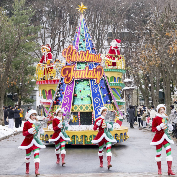 ‘블링블링 X-mas 퍼레이드’. 에버랜드 제공